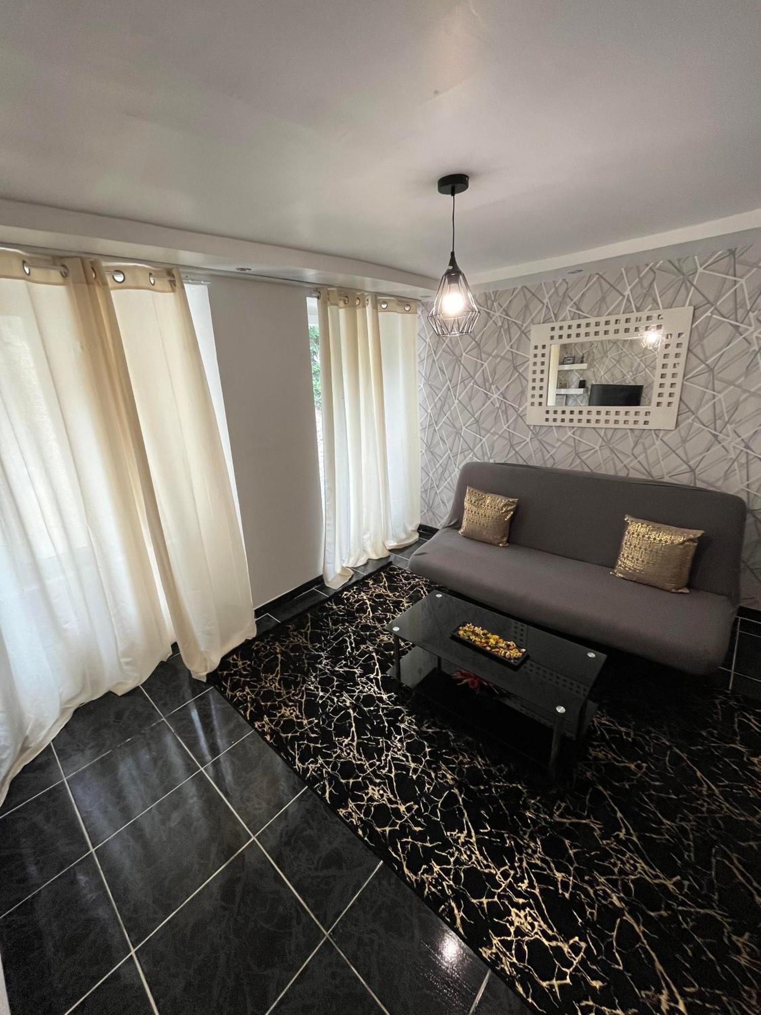 Appartement Diamant Saint-Junien Esterno foto